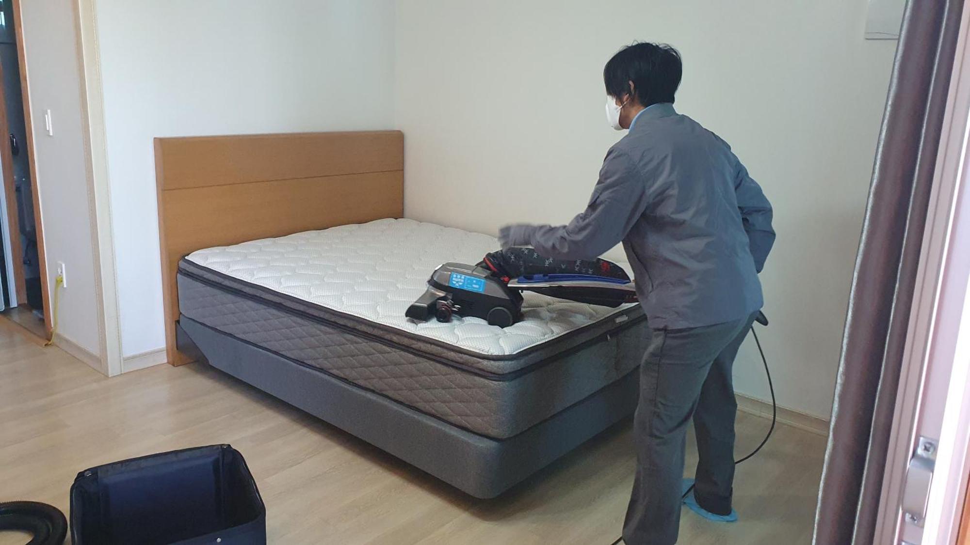 Wind Jeju Cafe & Pension Сеогвипо Екстериор снимка