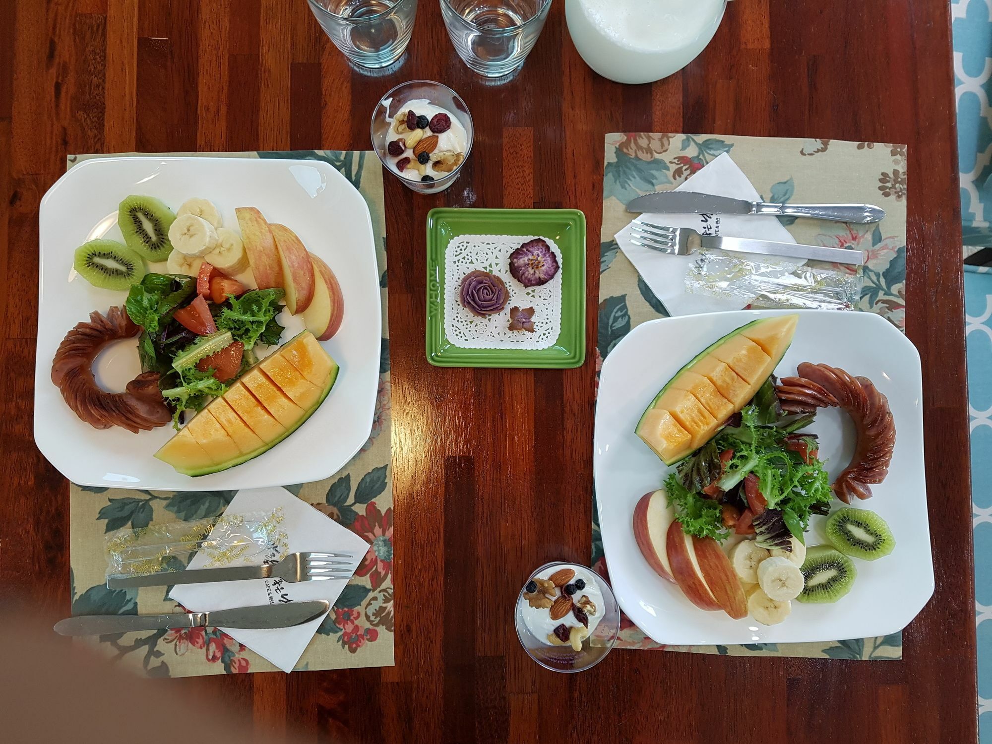 Wind Jeju Cafe & Pension Сеогвипо Екстериор снимка